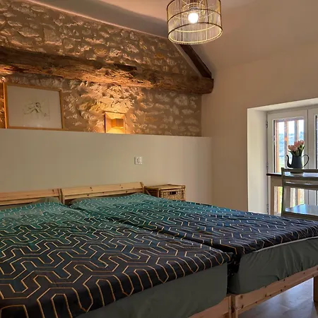 Semesterbostad Grange De La Ferme De Belcayre Saint-Leon-sur-Vezere
